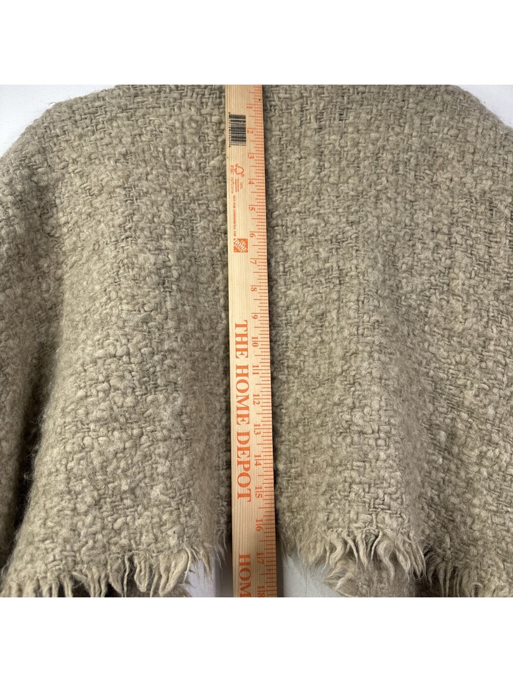Giorgio Armani Borgonuovo 21 Authenticated Ruana Italian Soft Quiet Luxury Shawl - Picture 10 of 15